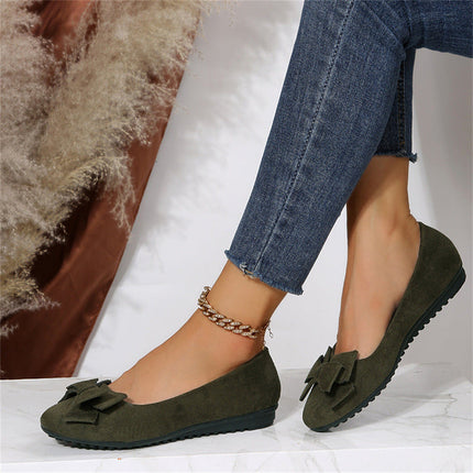 Blossia | Flat Shoes with Ribbon Accent