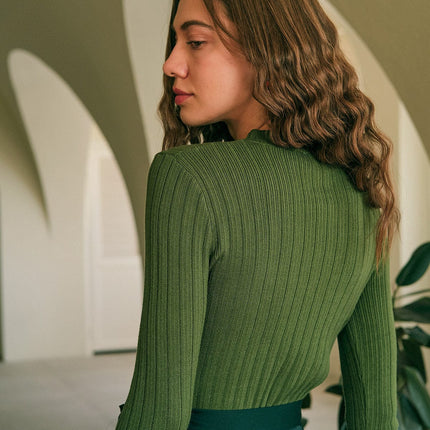 Eva | Slim Fit Ribbed Knit Tee