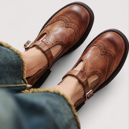 Holland | Classic Leather Mary Jane Shoes